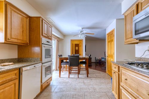 7249 97, Milwaukee WI 53225-2504 exterior