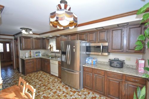 2098 Hazeldell St, Pittsburgh PA  15210-4306 exterior