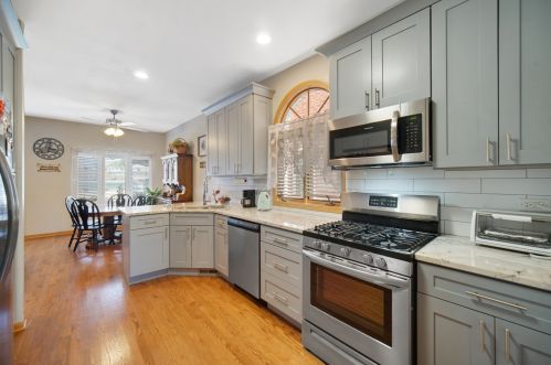 4523 Newland Ave, Chicago IL 60706-4842 exterior