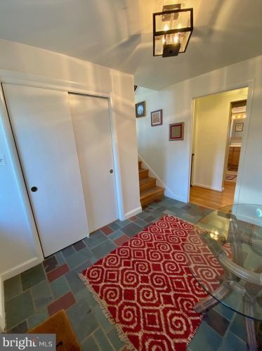 1612 7th Pl, Mc Lean VA  22101-4644 exterior