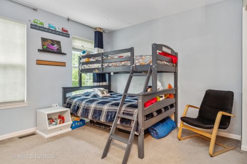 814 Bittersweet Ln, Joliet IL 60404-9524 exterior