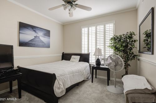 2702 Amberwood Dr, Phoenix AZ  85045-4208 exterior