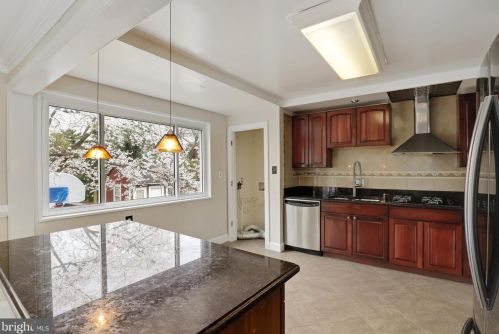 1419 Dilston Rd, Silver Spring MD 20903-1921 exterior