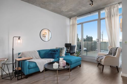 1620 Michigan Ave, Chicago, IL 60616-1281