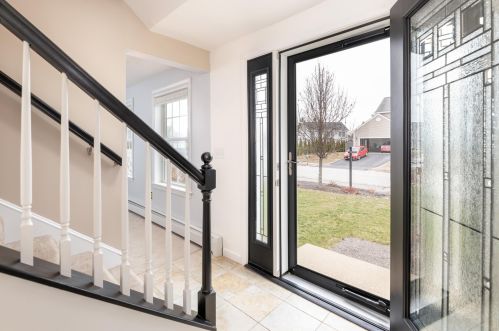 24 Amy Way, Concord NH  03303-1045 exterior