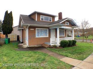 5926 104th Ave, Portland OR  97266-4111 exterior