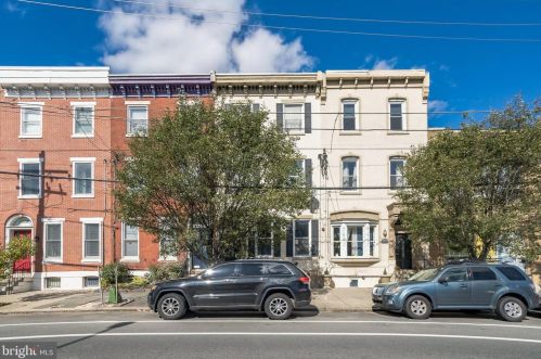 1613 Fairmount Ave, Philadelphia PA 19130-2832 exterior