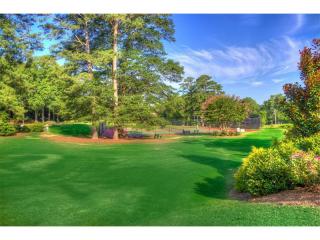 146 Amherst Pl, Atlanta GA  30327-4064 exterior