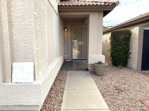 17420 2nd Ave, Phoenix AZ  85023-6573 exterior