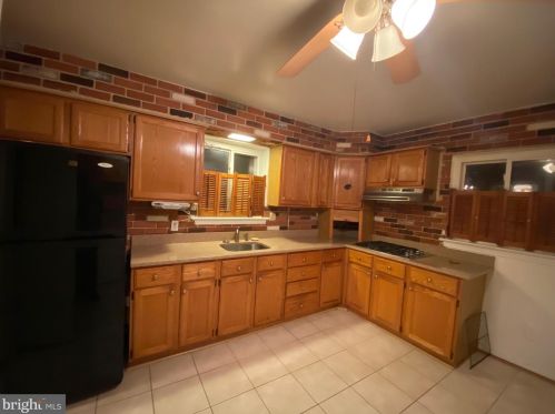 802 Hayward Ave, Silver Spring MD 20912-5808 exterior