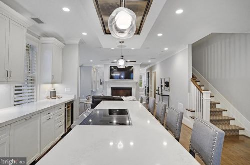 420 3rd St, Washington DC  20003-1930 exterior