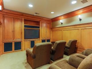 1555 Galindo St, Concord CA  94520-2409 exterior