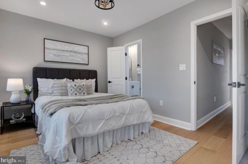 1116 Abbey Pl, Washington DC  20002-3416 exterior