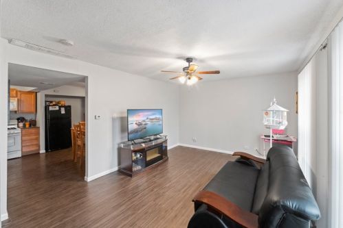 5517 Allemong Dr, Matteson, IL 60443-1101