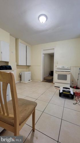 237 Spg St, Trenton NJ 08618-4836 exterior