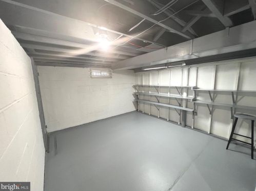 1871 Arena Dr, Trenton NJ 08610-2605 exterior