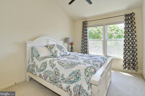 5324 Buxton Ct, Alexandria VA 22315-4761 exterior