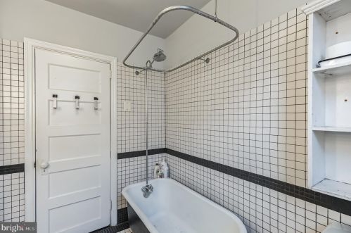 927 Mckean St, Philadelphia PA  19148-2326 exterior