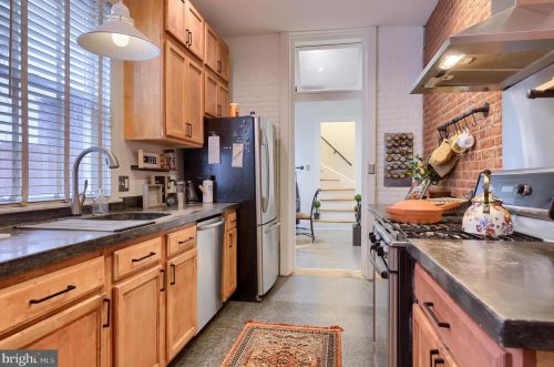 531 King St, Lancaster PA 17602-3011 exterior