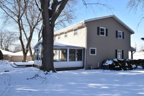 8803 Plainfield Ave, Milwaukee WI 53228-2227 exterior