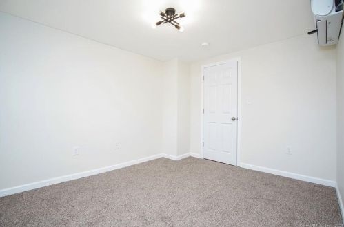 92 High St, Torrington CT 06790-6316 exterior