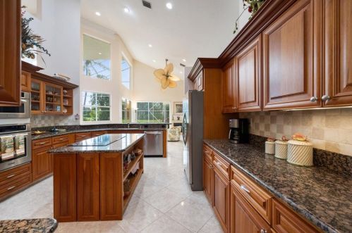 6638 Newport Lk Cir, Boca Raton FL 33496-3001 exterior