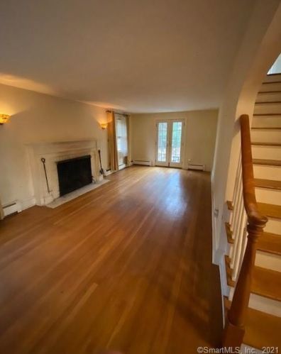 15 Anderson Rd, Norwalk CT 06851-2402 exterior