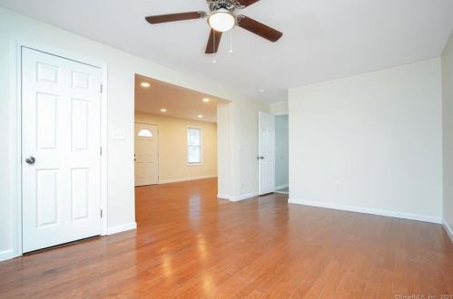 92 High St, Torrington CT 06790-6316 exterior