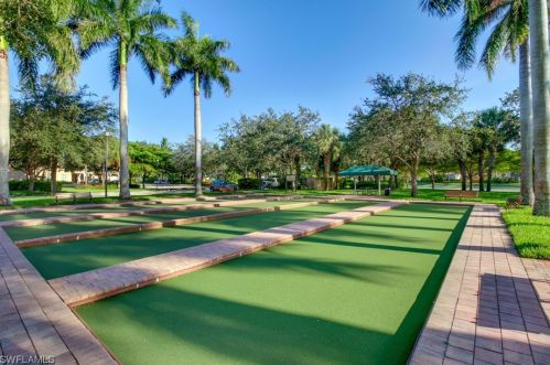 4609 Navassa Ln, Naples FL exterior