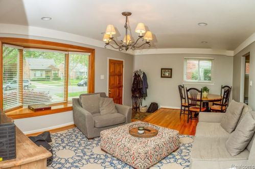 1577 Melton Rd, Bham MI  48009-7275 exterior