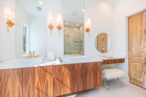 3770 Crayton Rd, Naples FL 34103-3529 exterior