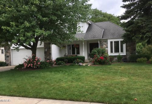 5643 Charolais Dr, Wyoming MI exterior