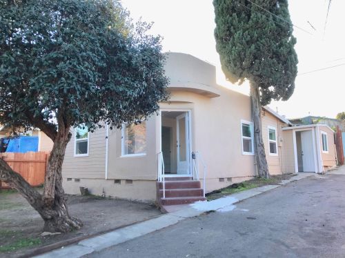 3142 Menlo Ave, San Diego CA  92105-4432 exterior