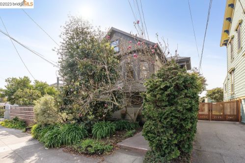 2122 Sacramento St, Berkeley CA 94702-1905 exterior