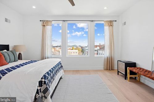 1613 2nd St, Philadelphia PA 19122 exterior