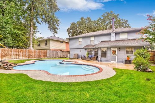 18635 Twigsworth Ln, Humble TX 77346-2611 exterior