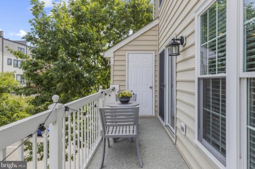 497 Cameron Sta Blvd, Alexandria VA 22304-8683 exterior