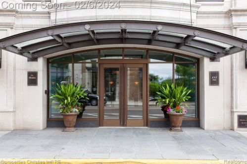 111 Willits St, Bham MI 48009-3326 exterior