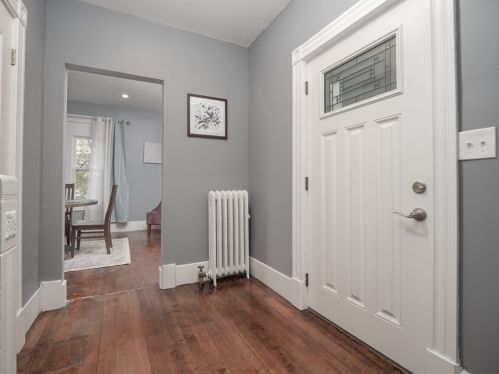 34 Lewis St, Worcester, MA 01610-1702