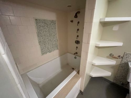 6320 Paulina St, Chicago IL 60660-1111 exterior