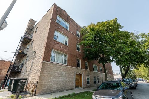2755 Melrose St, Chicago IL 60618-5882 exterior