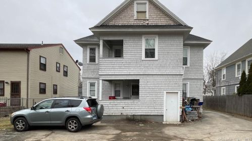 25 Clinton St, Manchester CT  06040-6129 exterior