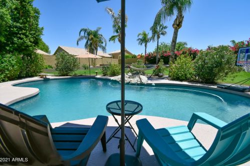 3151 Greythorne Way, Chandler AZ  85248-2152 exterior