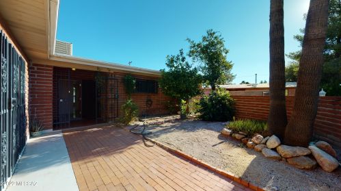 5841 4th St, Tucson, AZ 85711-1503