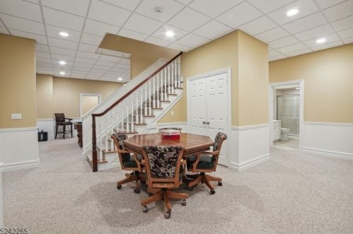 40 Linden Ln, Chatham Township NJ 07928-1654 exterior