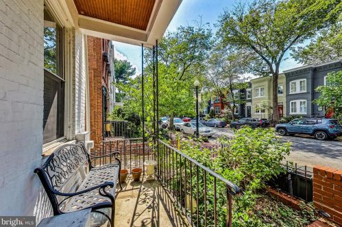 524 10th St, Washington DC  20003-2806 exterior