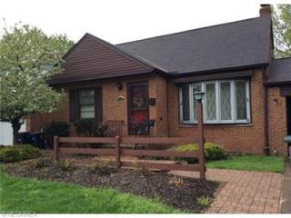 5448 Summit Rd, Cleveland, OH 44124-2818