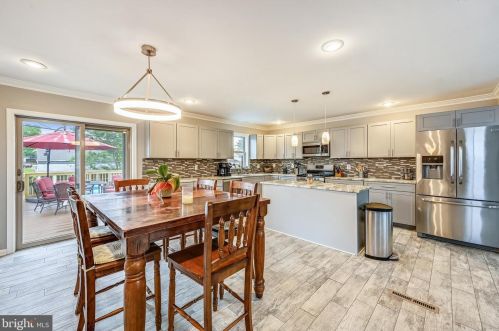 705 Mayo Rd, Glen Burnie MD 21061-4660 exterior