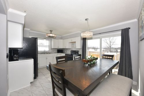 8885 70, Milwaukee WI 53223-2113 exterior