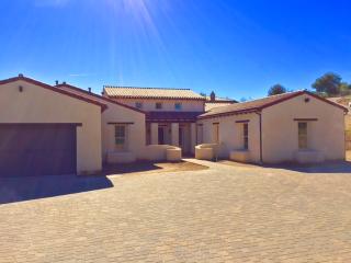 1842 Marci Way, Fallbrook CA  92028-9848 exterior